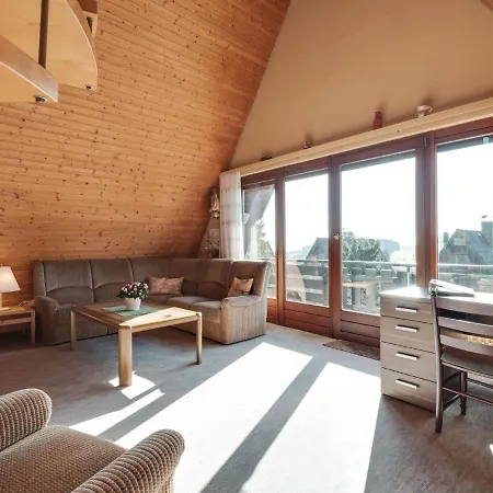 Charming Holiday In With Terrace Ferienhaus *